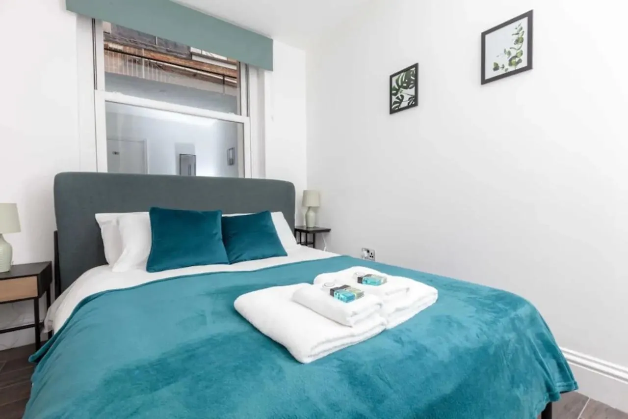 Relaxing Oasis Apartment By The Sea - Double And Sofa Bed Brighton 0*,