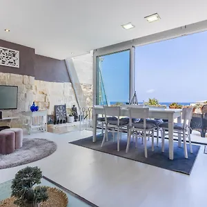 Bastions Seafront house , Valletta Malta